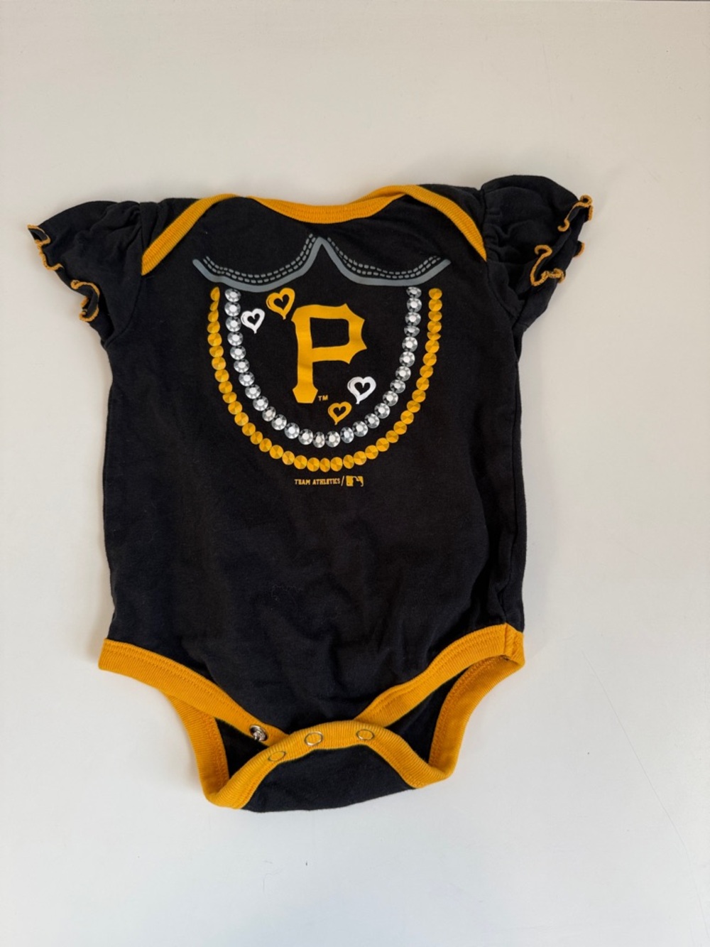 PITTSBURGH PIRATES MLB BABY GIRL ONESIE Genuine Merchandise 0-3 months